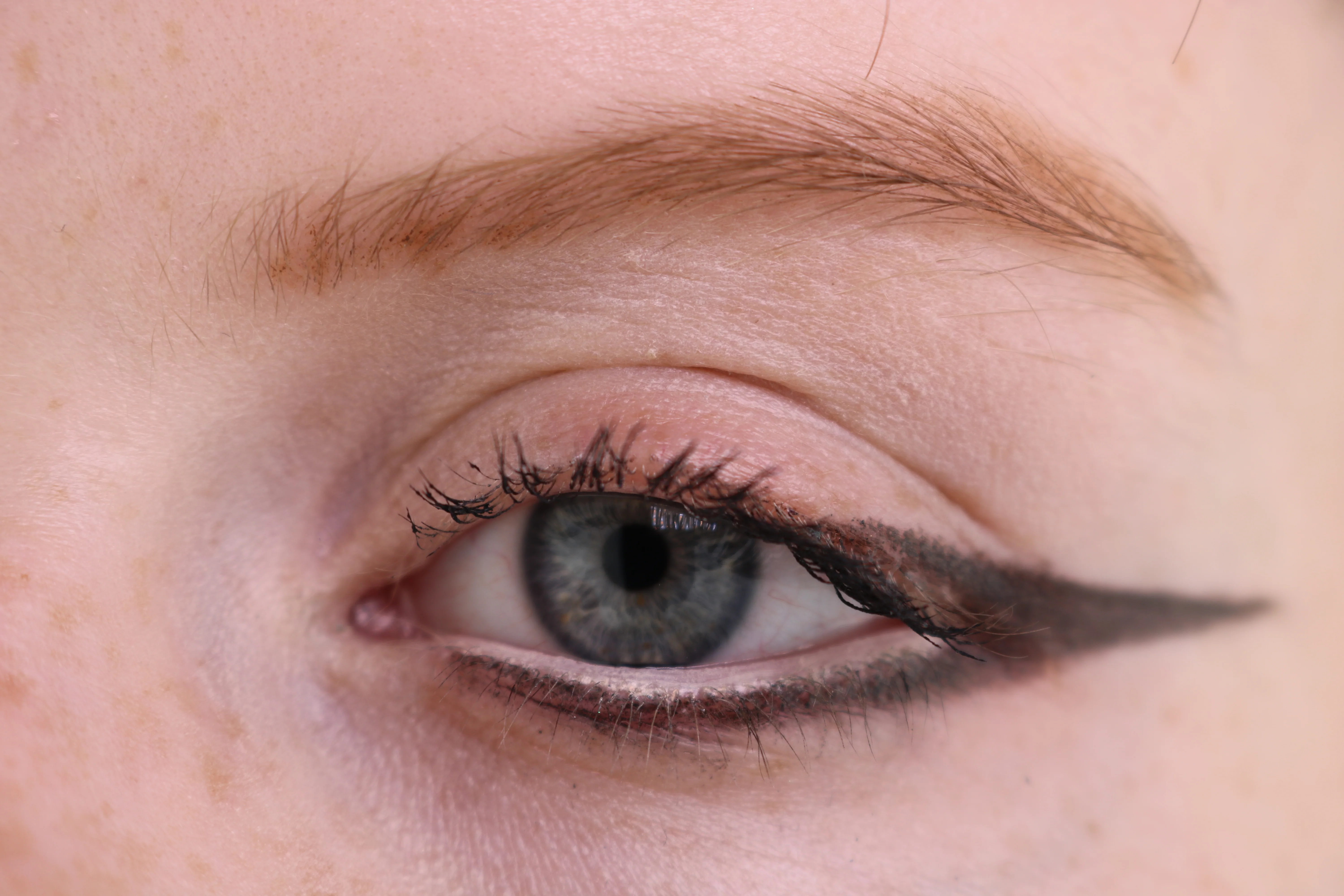 501 Eye Pencil Black Beauty - Image 6