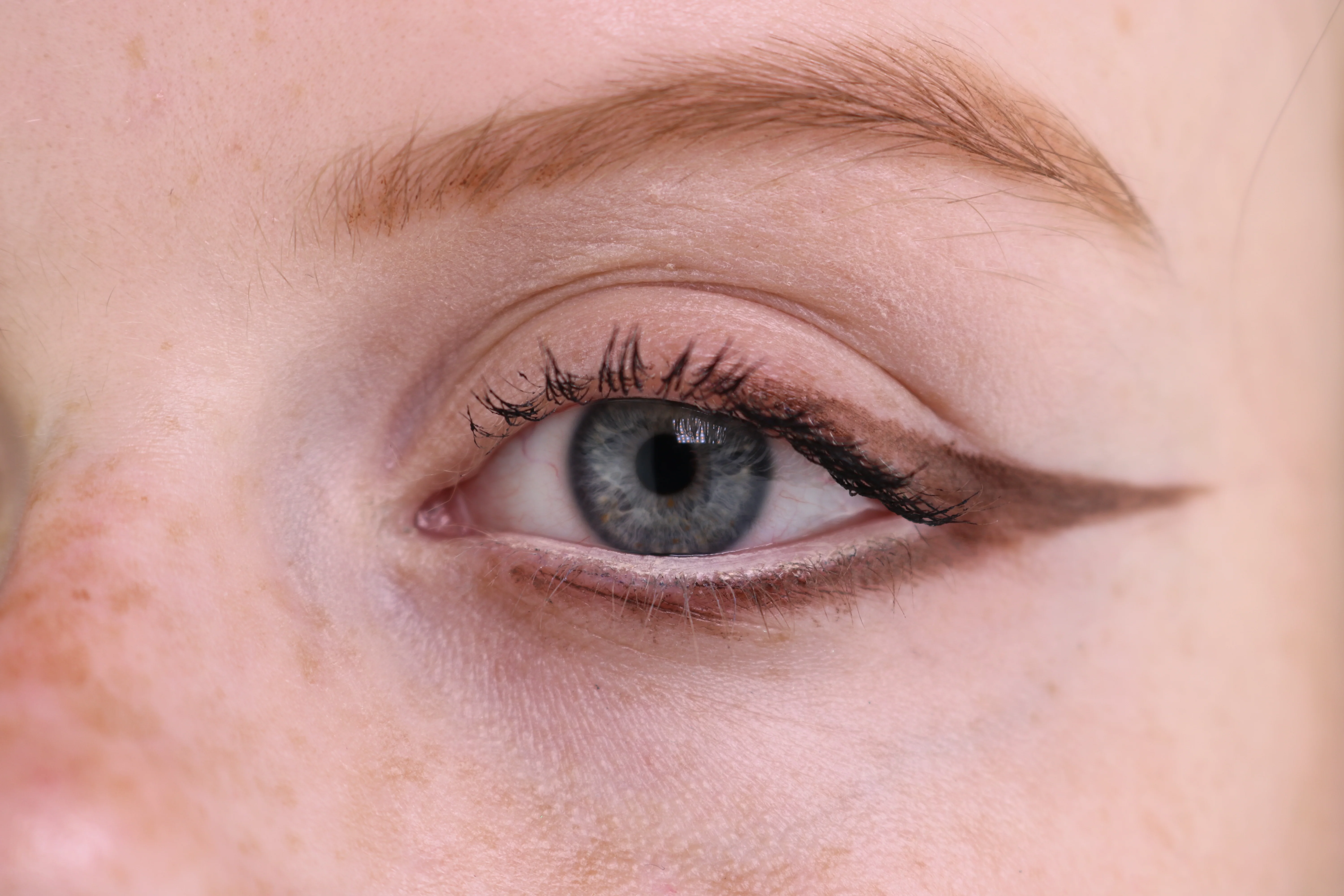 502 Eye Pencil Brilliant Brown - Image 6