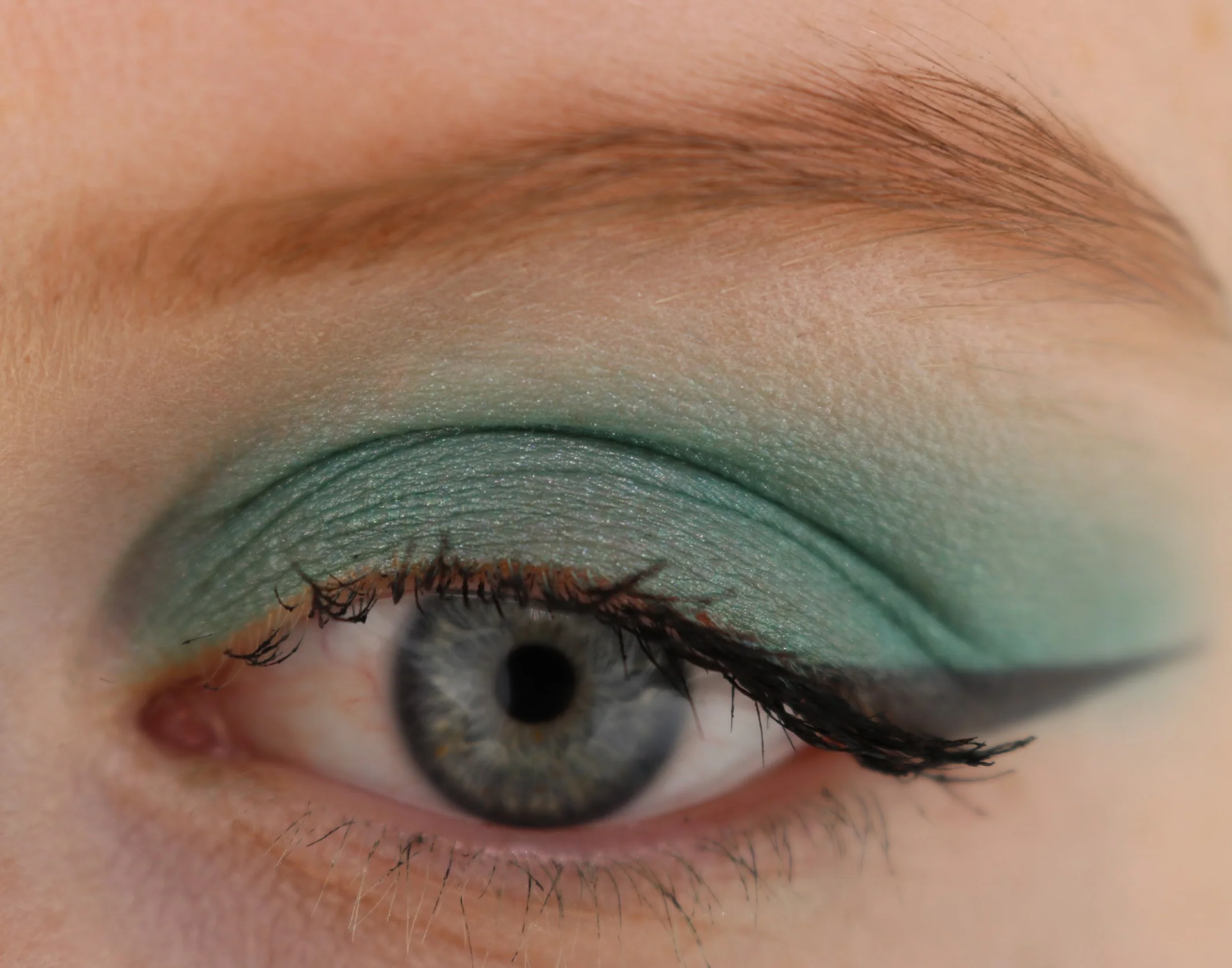 Eyeshadow Aqua Allure - Image 3
