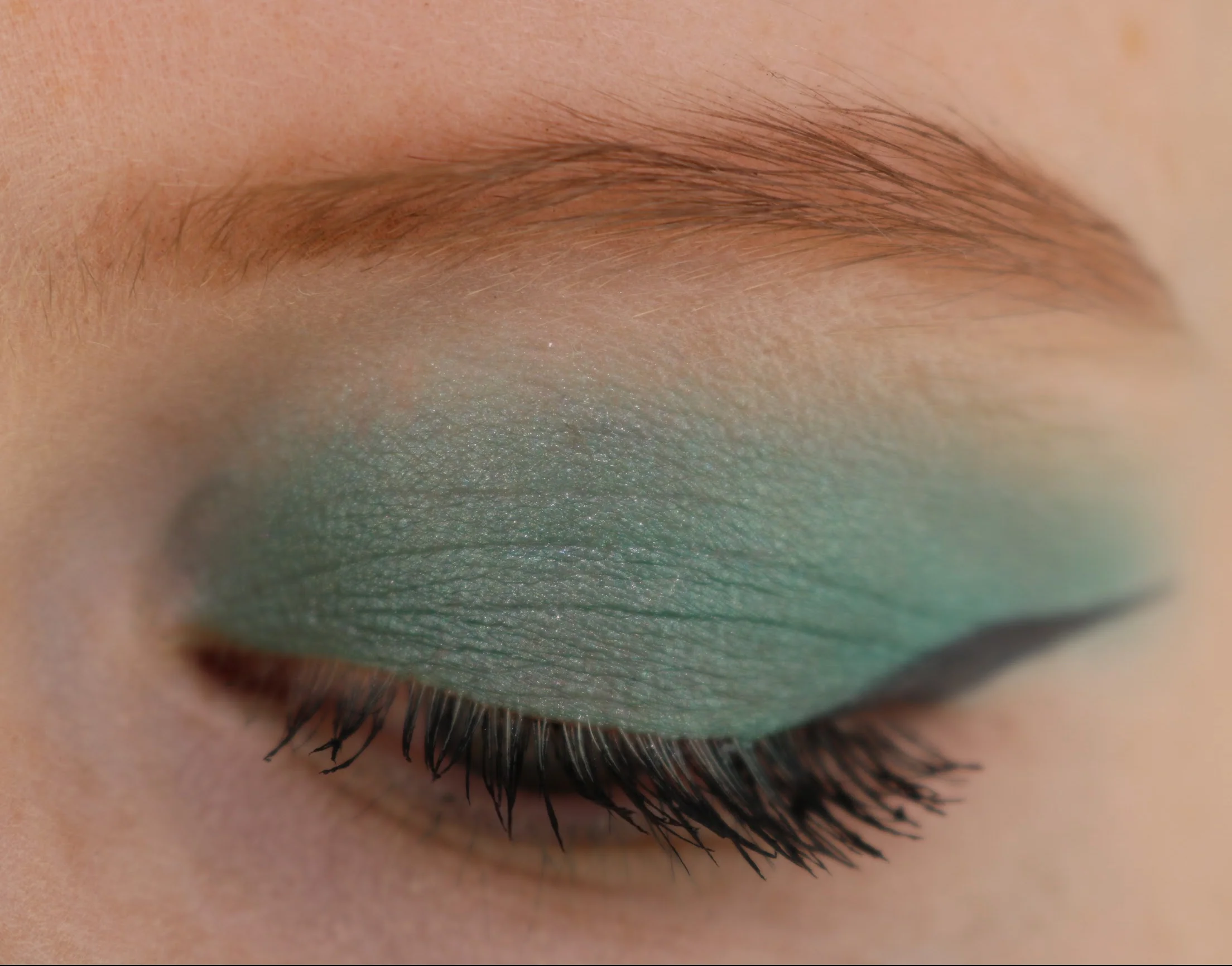 Eyeshadow Aqua Allure - Image 4