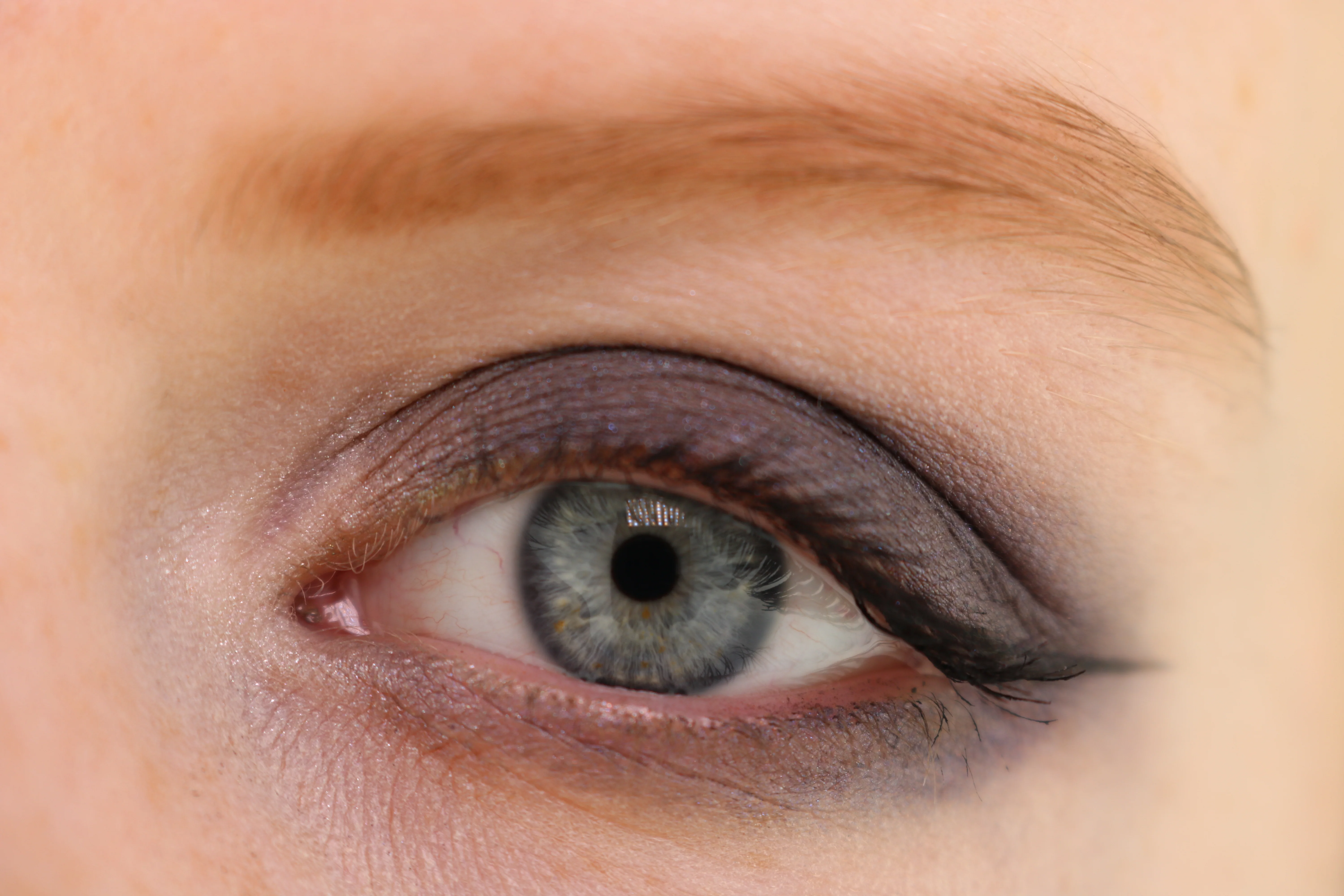 Eyeshadow Burgundy Dusk - Image 2