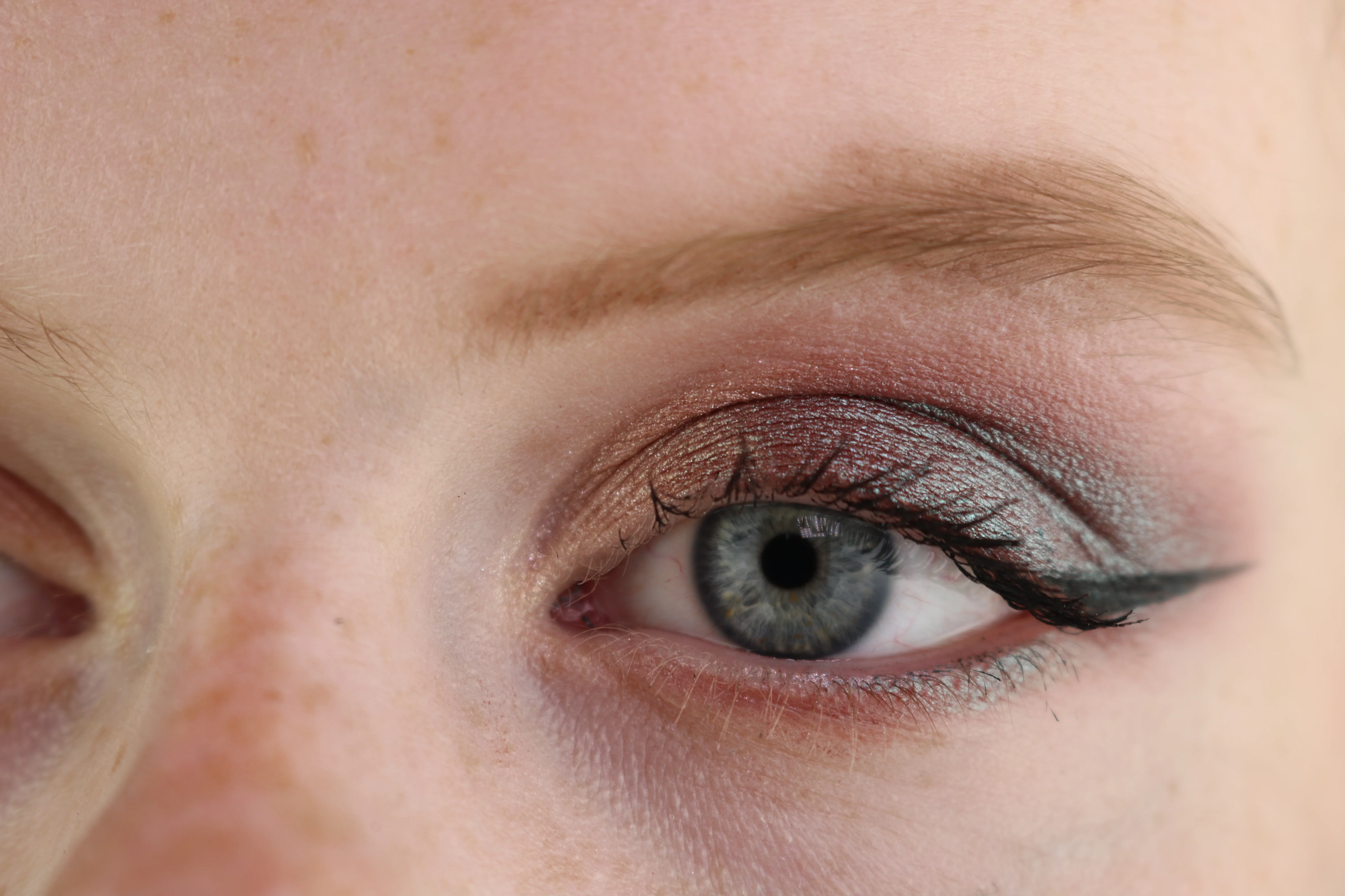 Eyeshadow Magic Forest - Image 4