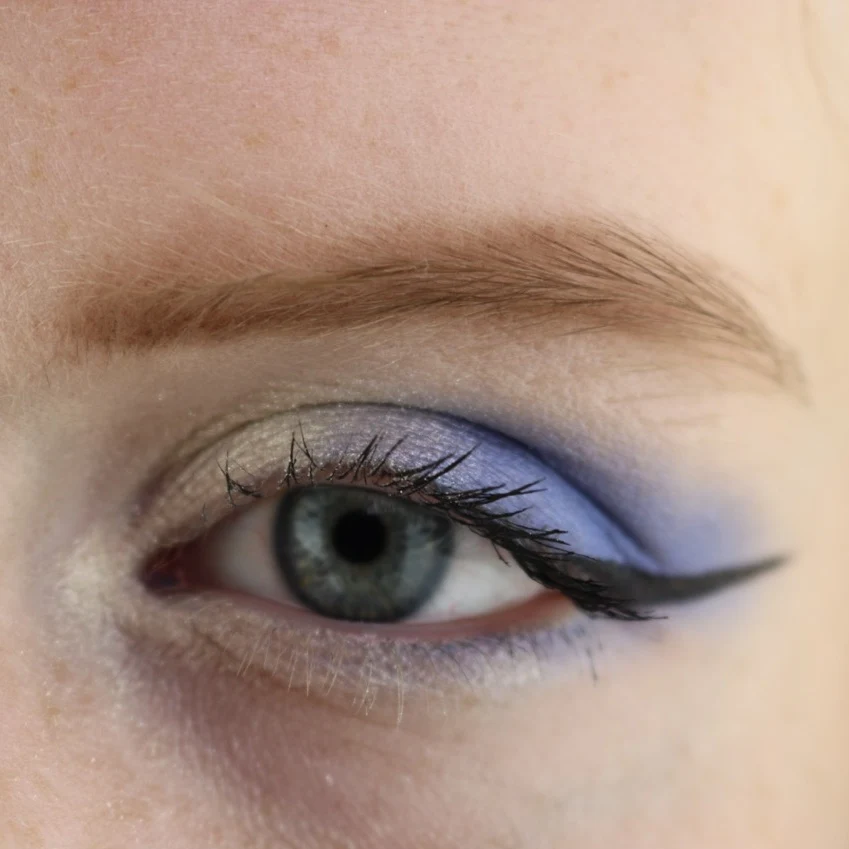 Eyeshadow Night Light - Image 3