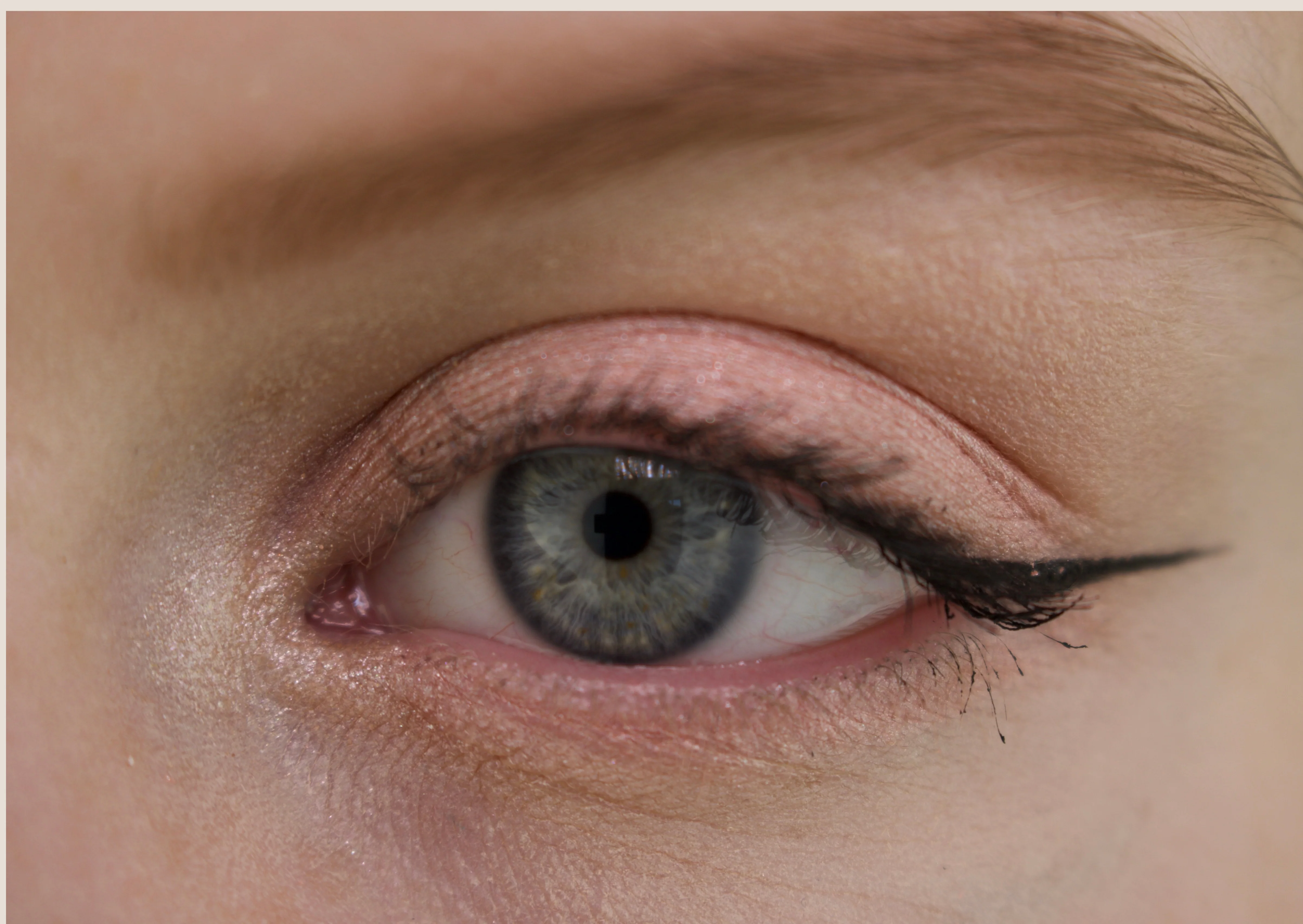Eyeshadow Silk Sparkle - Image 4