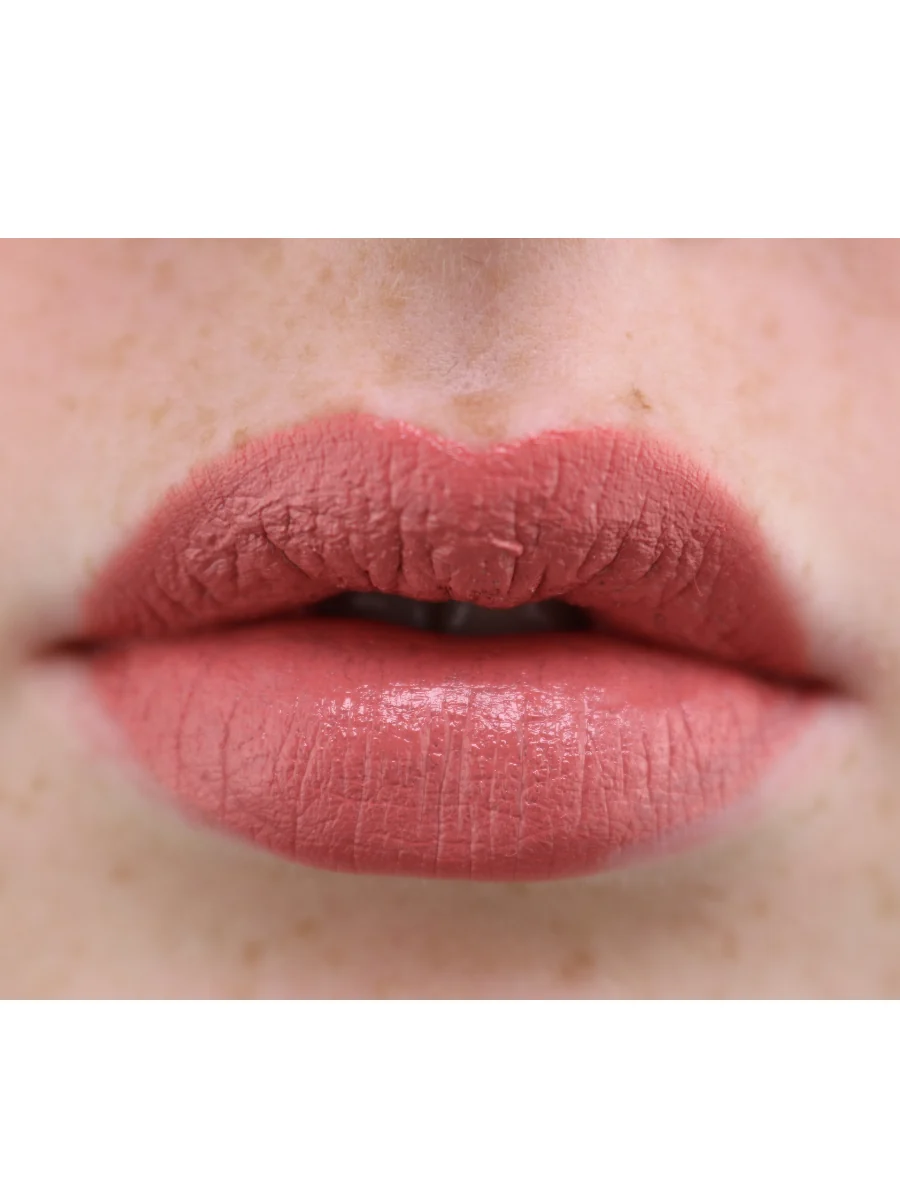 Lipstick 703 Kissable Sample